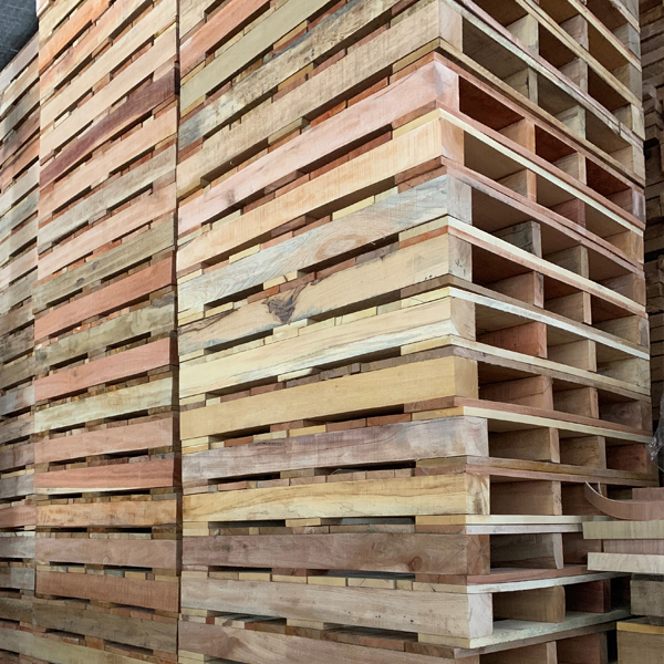 Re-conditioned Pallets