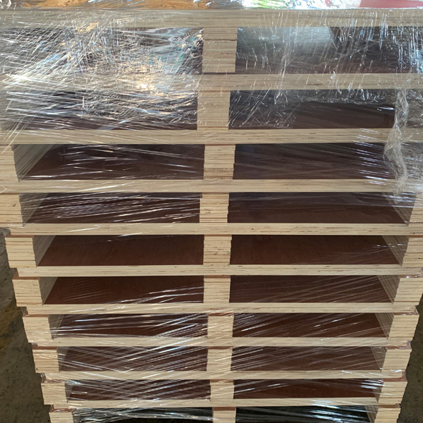 Re-conditioned Pallets