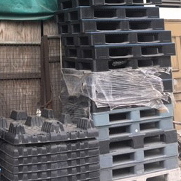 Re-conditioned Pallets