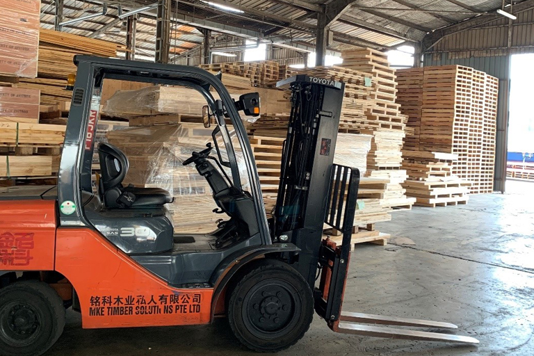 Warehousing services 1